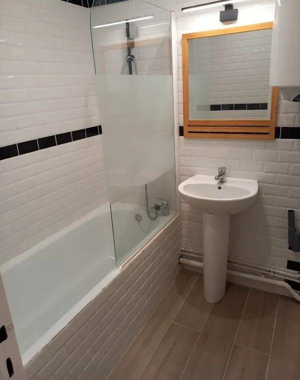 
                                                Colocation
                                                 Belle chambre meublée 75m² au calme et ensoleillé