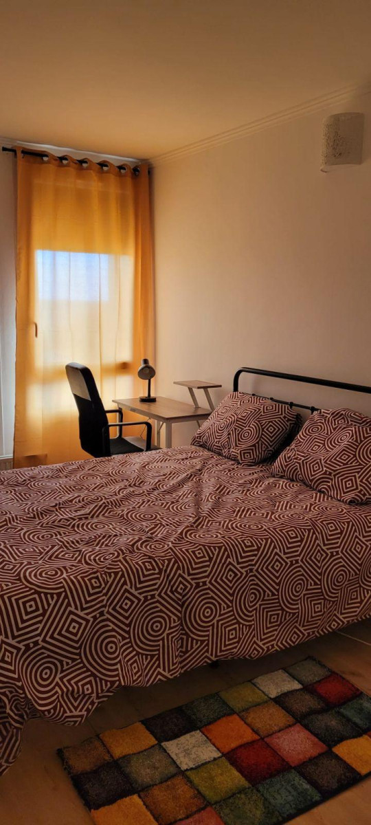 
                                                Colocation
                                                 Belle chambre Meublée dans un quartier calme.
