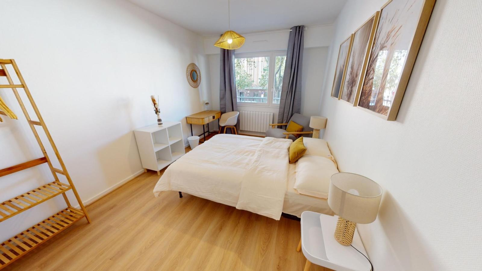 
                                                Colocation
                                                 Belle chambre - Proche Tramway T2