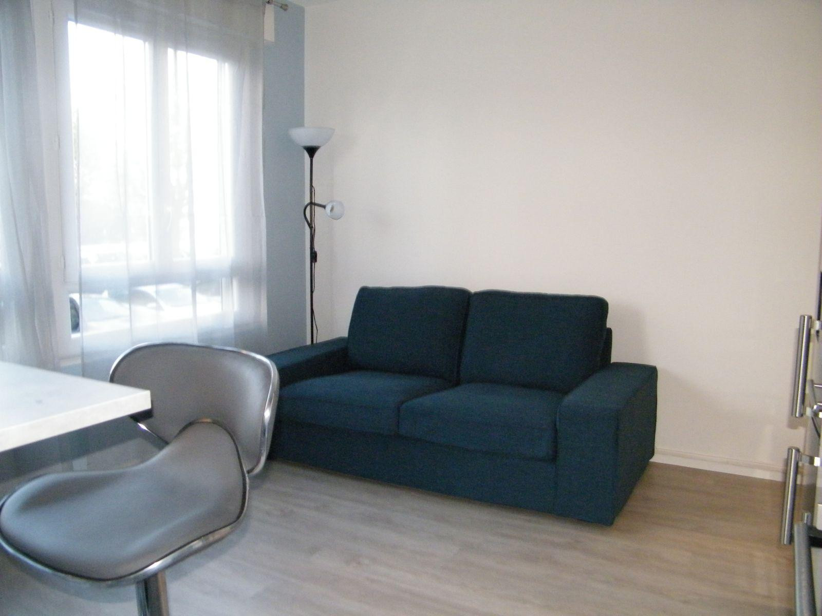 
                                                Colocation
                                                 Belle coloc étudiantes 1 chambre dispo à Oullins