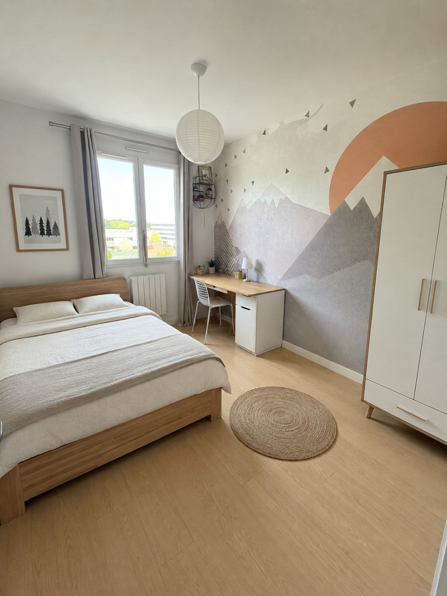 
                                                Colocation
                                                 Belle colocation 120m² meublée avec terrasses