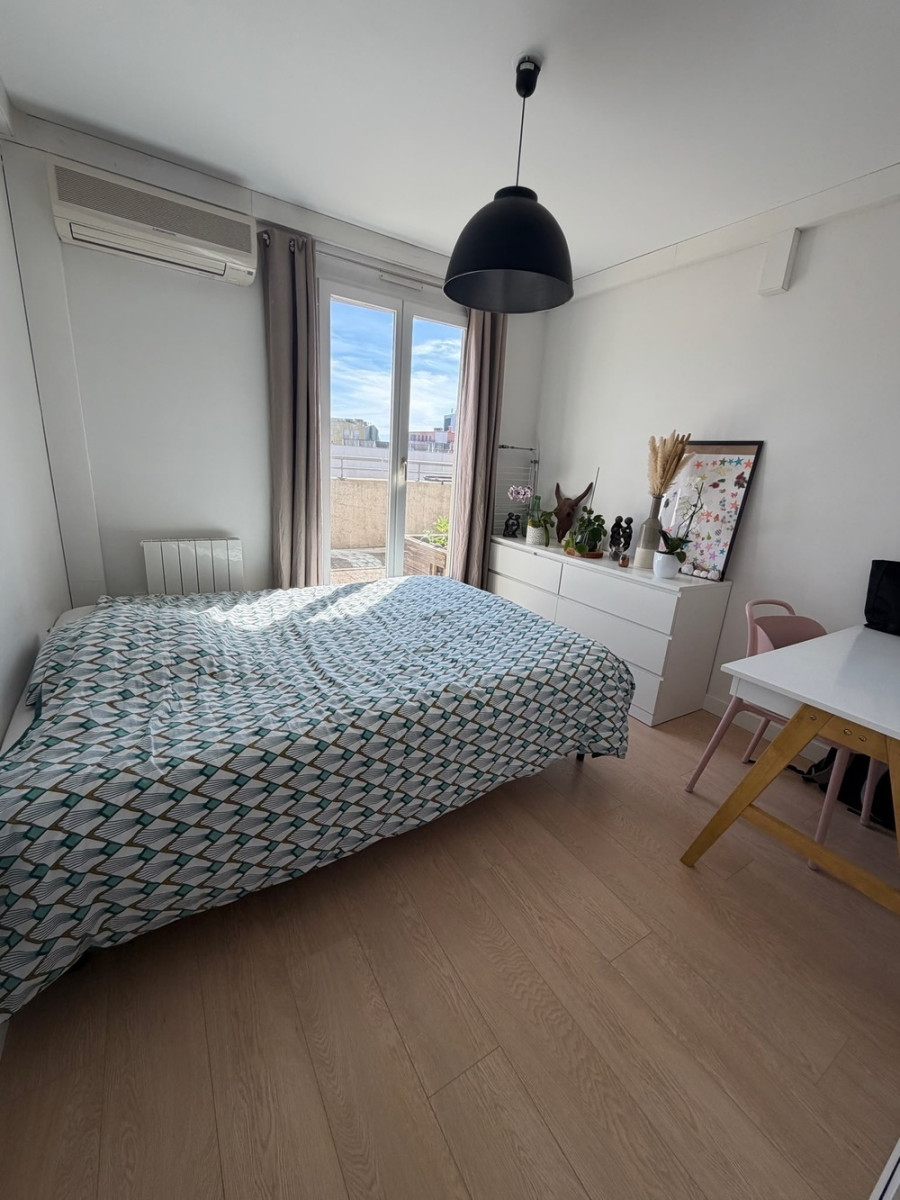 
                                                Colocation
                                                 Belle colocation 120m² meublée avec terrasses
