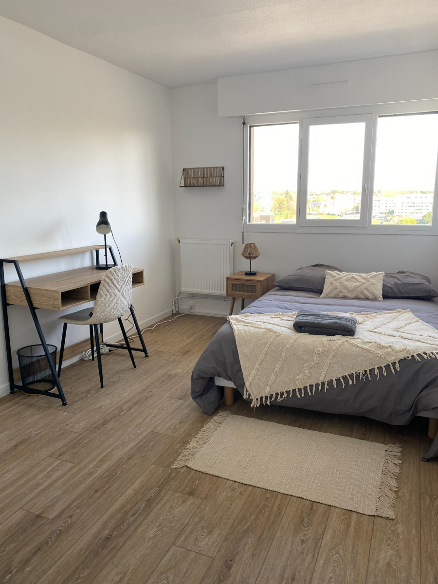 
                                                Colocation
                                                 Belle colocation Lormont avec grand balcon