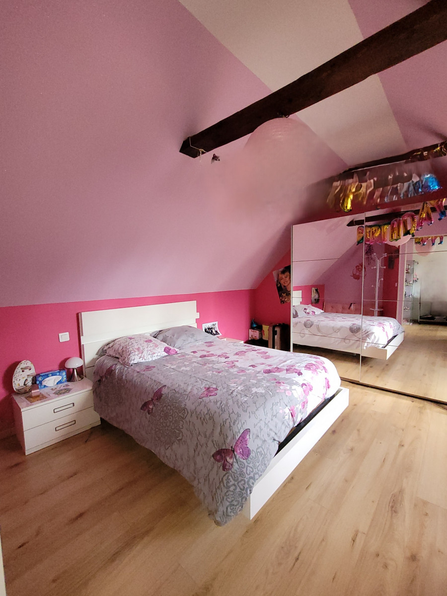 
                                                Vente
                                                 Belle longère 180m²,au calme et à 20 min de la mer
