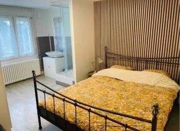 
                                                Location
                                                 Belle maison 2P 30 m² avec jardin proche RER D