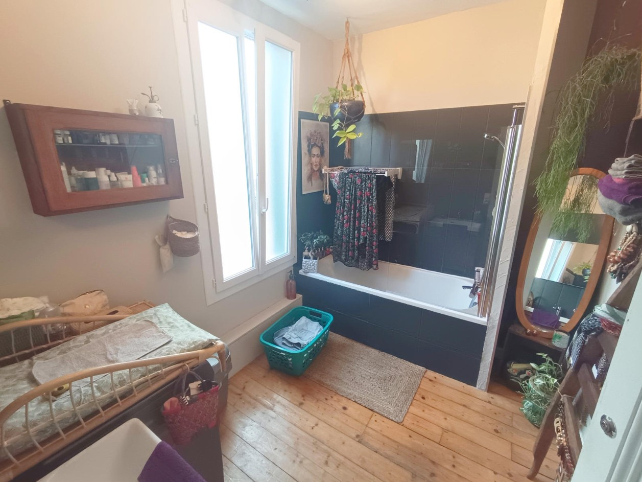 
                                                Vente
                                                 Belle maison amiénoise 2 chambres 68m2