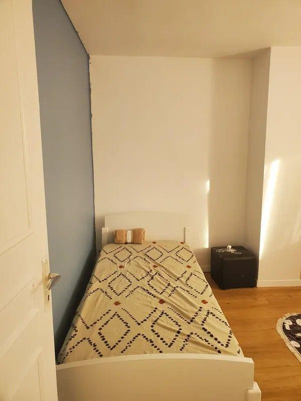 
                                                Location
                                                 Belle maison avec balcon meublée 70m²
