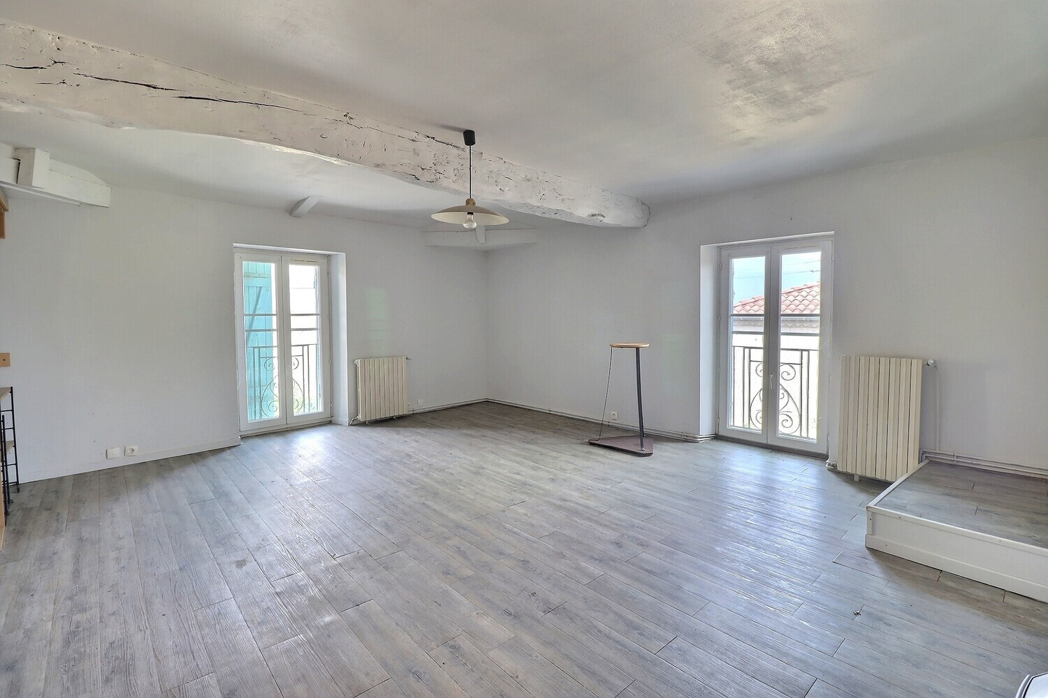 
                                                Vente
                                                 Belle maison de bourg en pierre