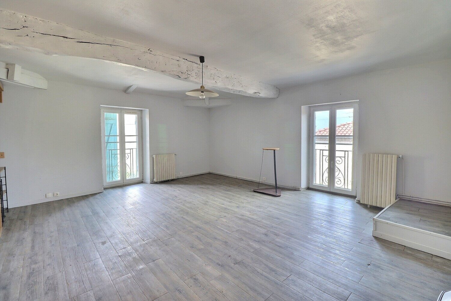 
                                                Vente
                                                 Belle maison de bourg en pierre