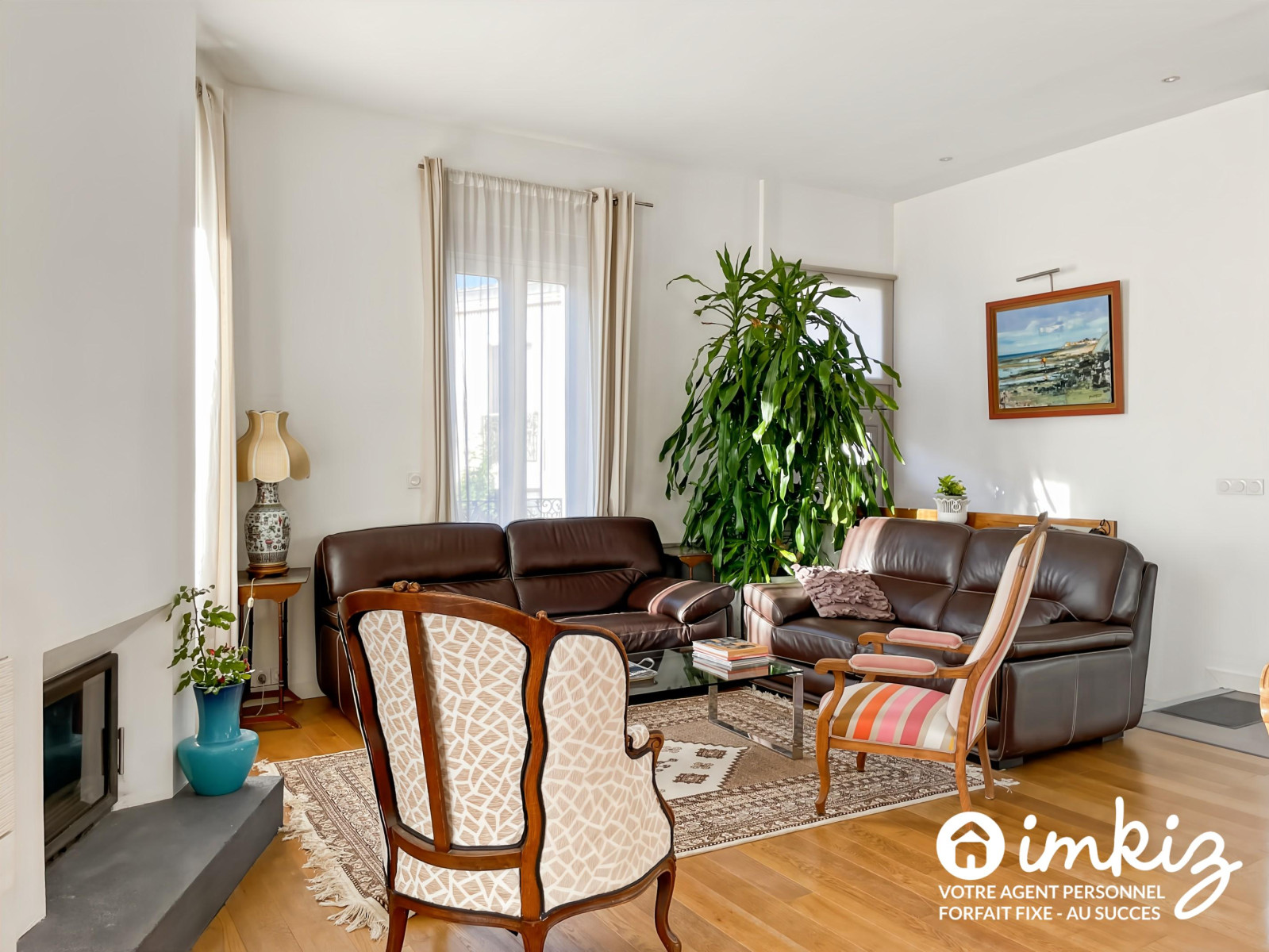 
                                                Vente
                                                 Belle maison en pierre, garage + piscine intérieur