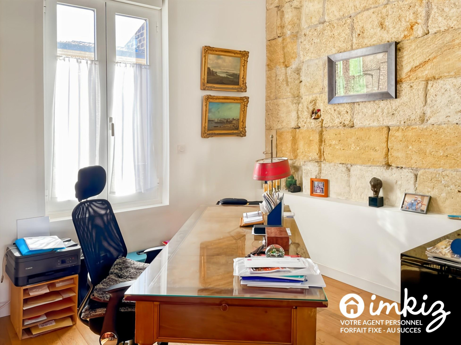 
                                                Vente
                                                 Belle maison en pierre, garage + piscine intérieur