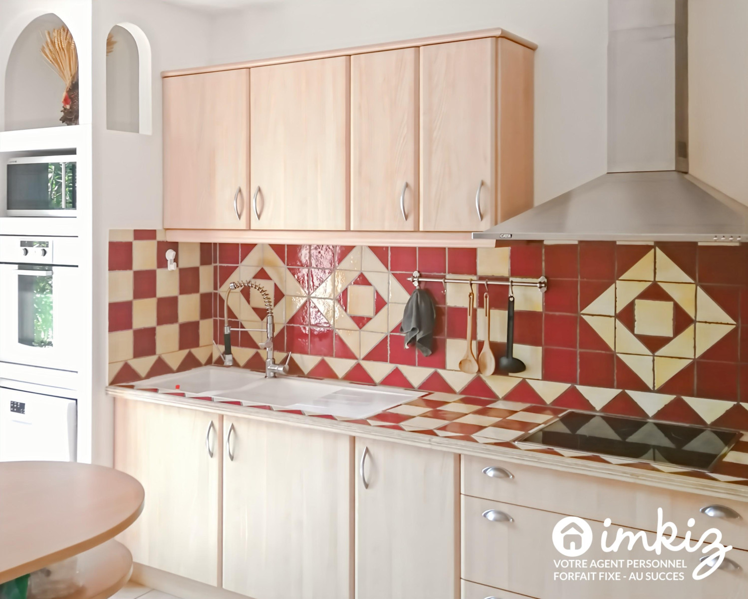 
                                                Vente
                                                 Belle maison familiale 6 pièces + piscine + jardin