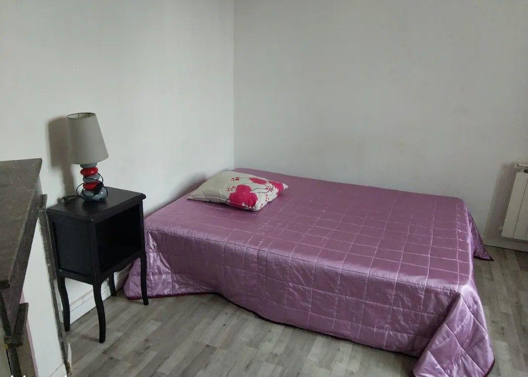 
                                                Location
                                                 Belle maison meublée 48m² + véranda isolée de 18m²