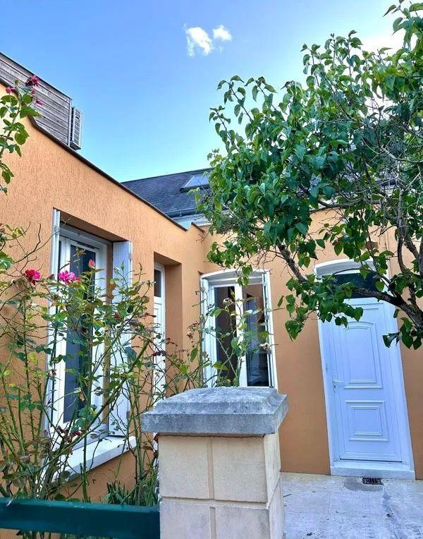 
                                                Location
                                                 Belle maison meublée 60m² refaite à neuf