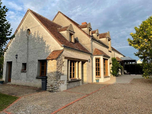 
                                                Vente
                                                 Belle maison renovée en touraine