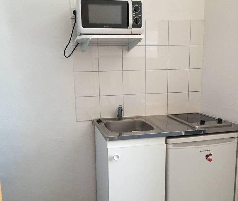 
                                                Colocation
                                                 Belle studette meublée 10 m² tout confort