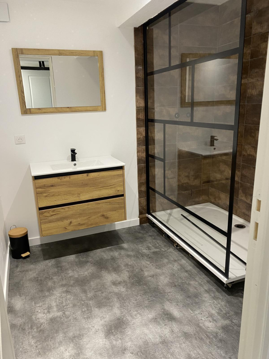 
                                                Colocation
                                                 Belles chambres colocation  en face fac de lettres