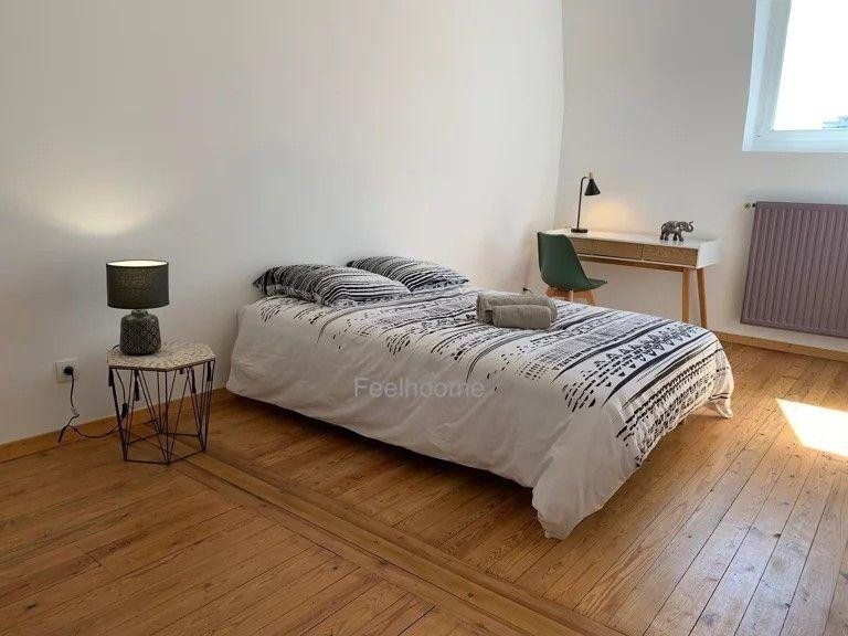 
                                                Colocation
                                                 Belles chambres dispo dans superbe coloc 105m²