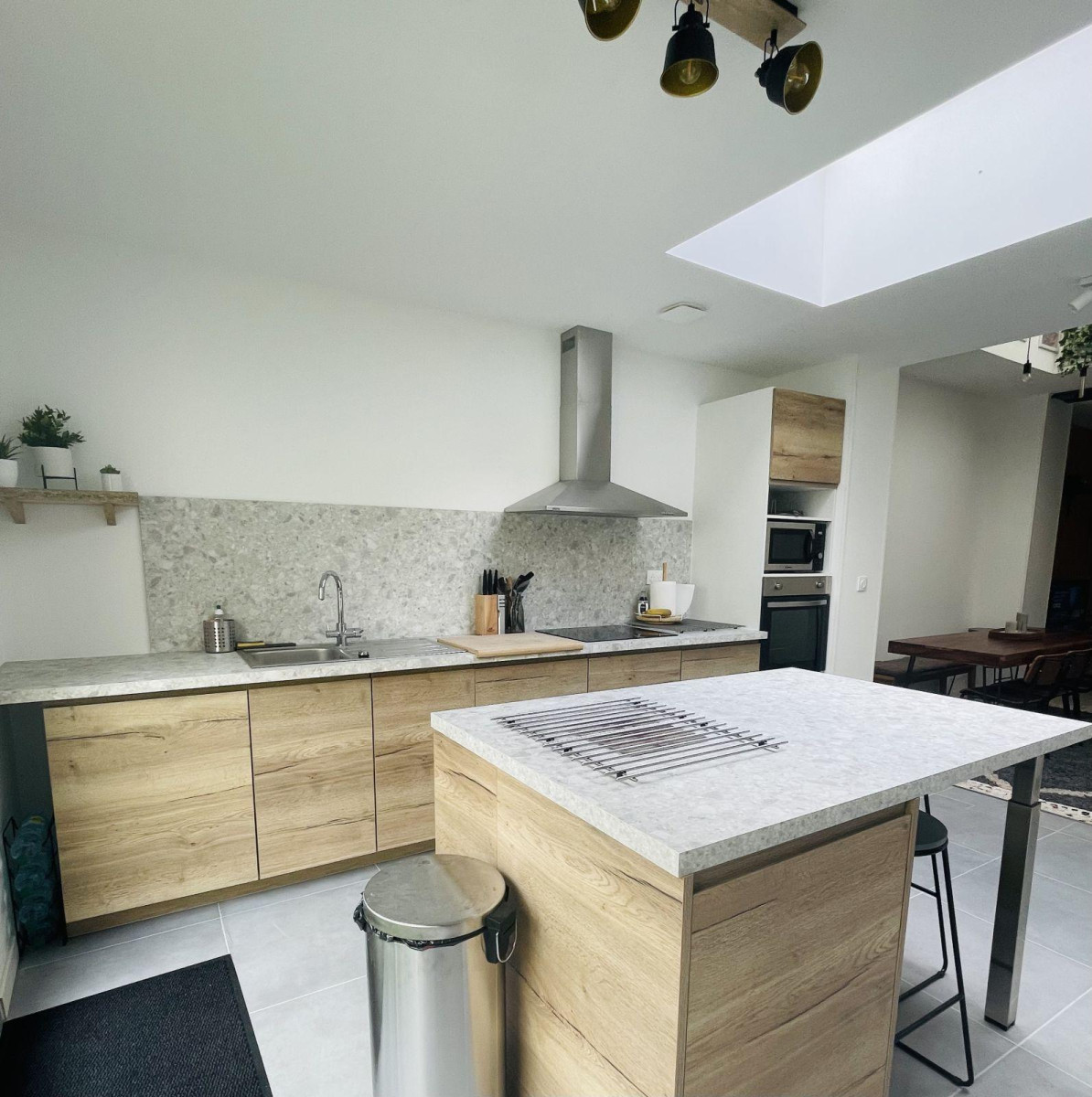 
                                                Colocation
                                                 Belles chambres dispos dans maison en colocation