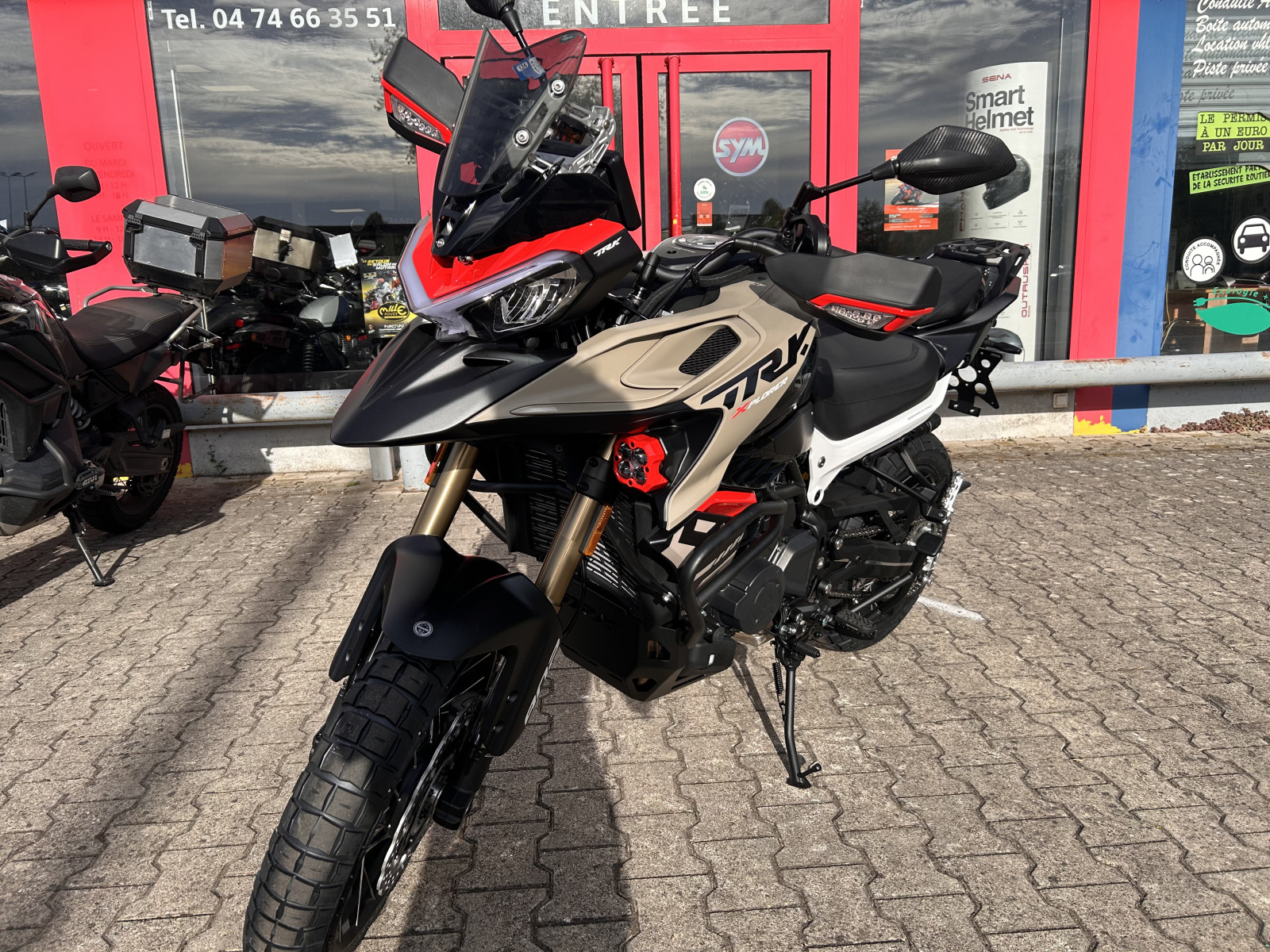 
                                                Moto - Scooter
                                                 Benelli 😉 BENELLI TRK 902 XPLORER E5+ – 2026 – 93 CH – 36 MOIS DE GARANTIE CONSTRUCTEUR 😉 2026