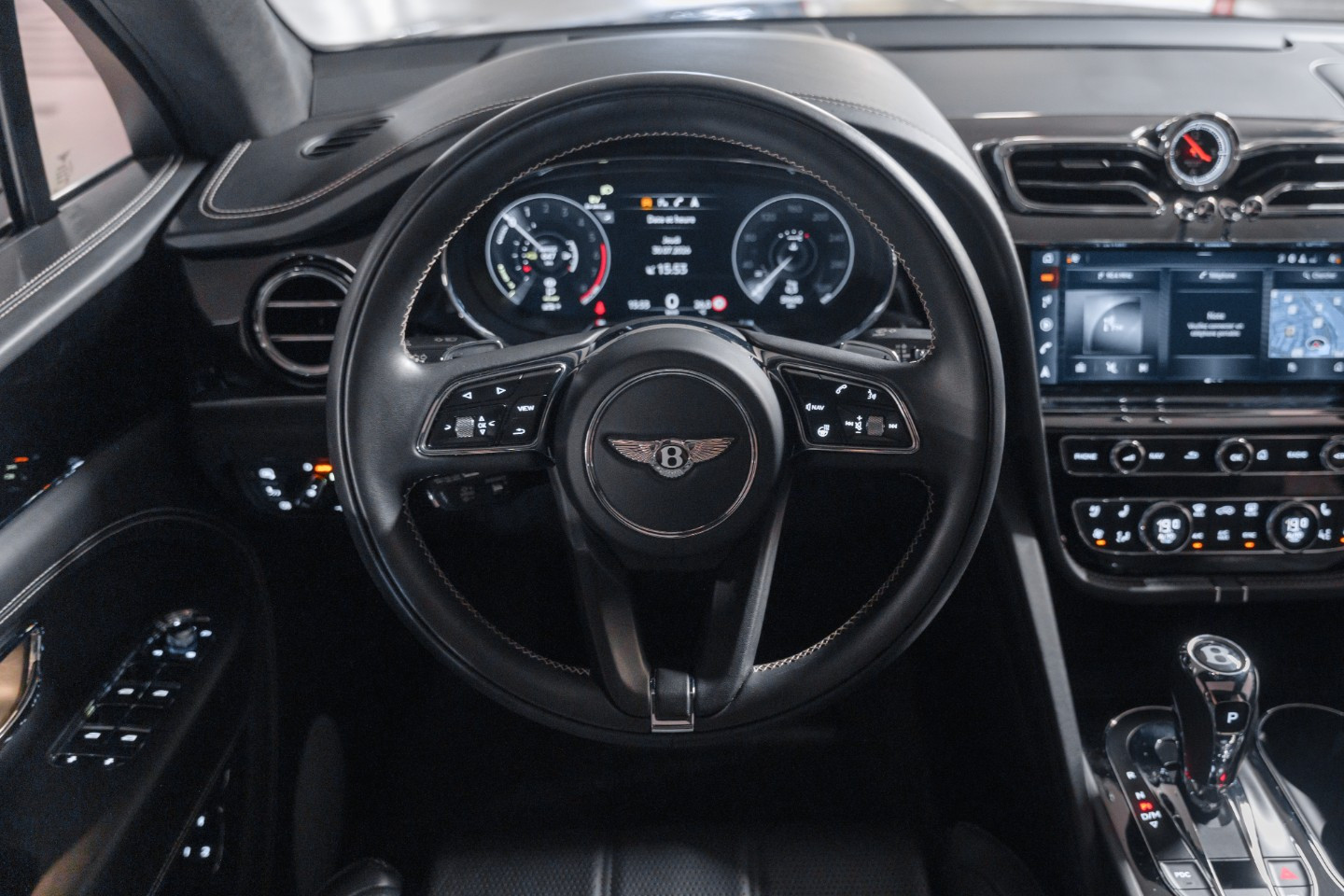 
                                                Voiture
                                                 Bentley Bentayga Hybrid V6 3.0 449