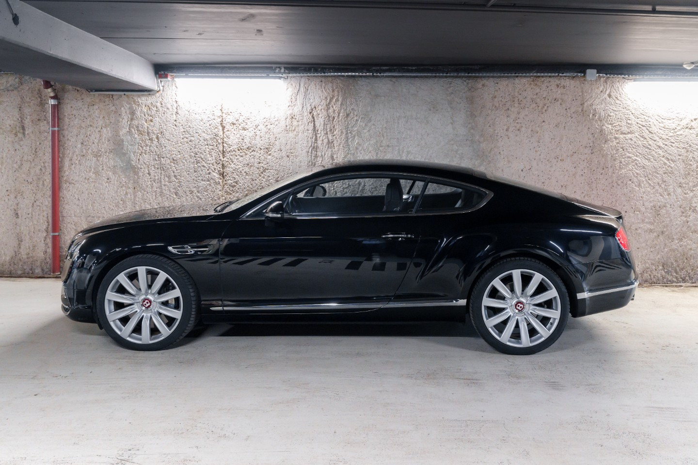 
                                                Voiture
                                                 Bentley Continental GT (II.II) V8 4.0 507