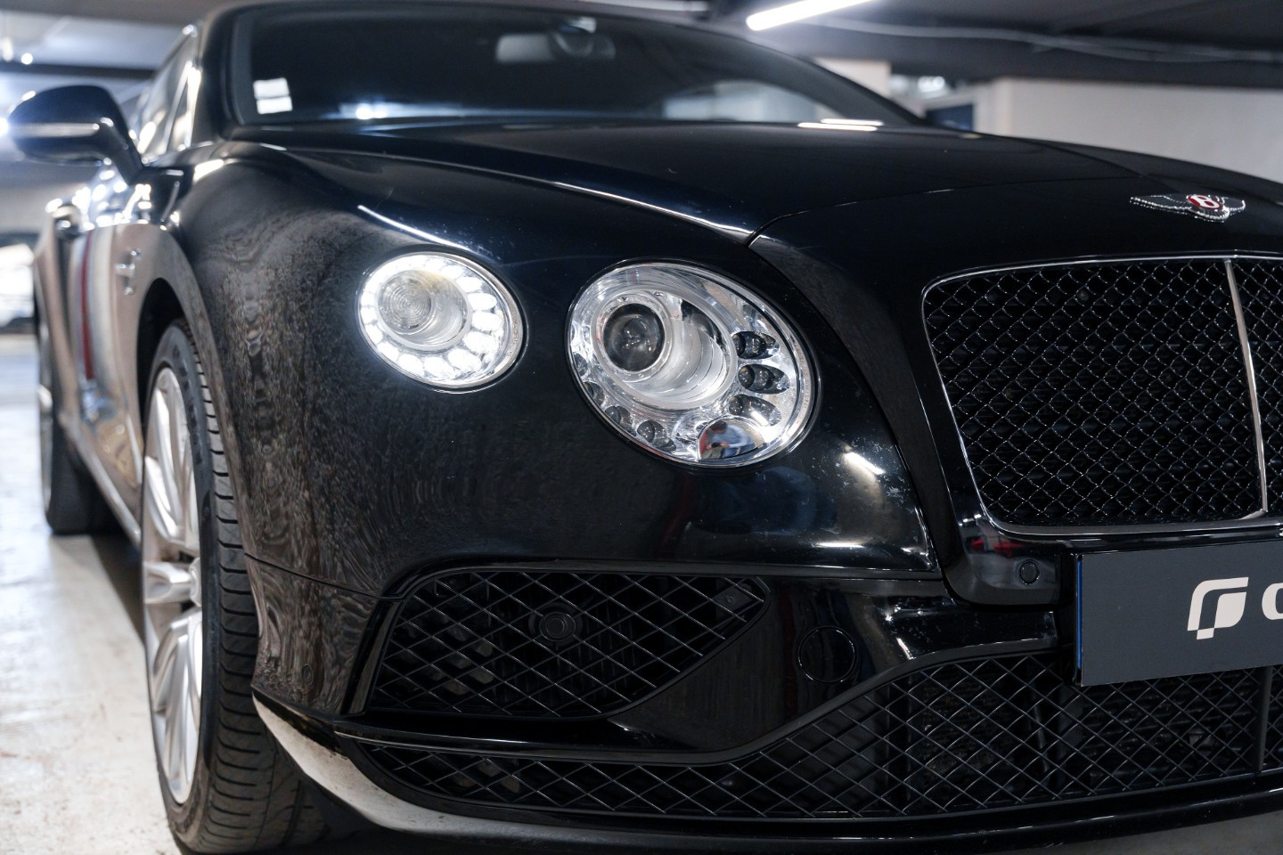 
                                                Voiture
                                                 Bentley Continental GT (II.II) V8 4.0 507
