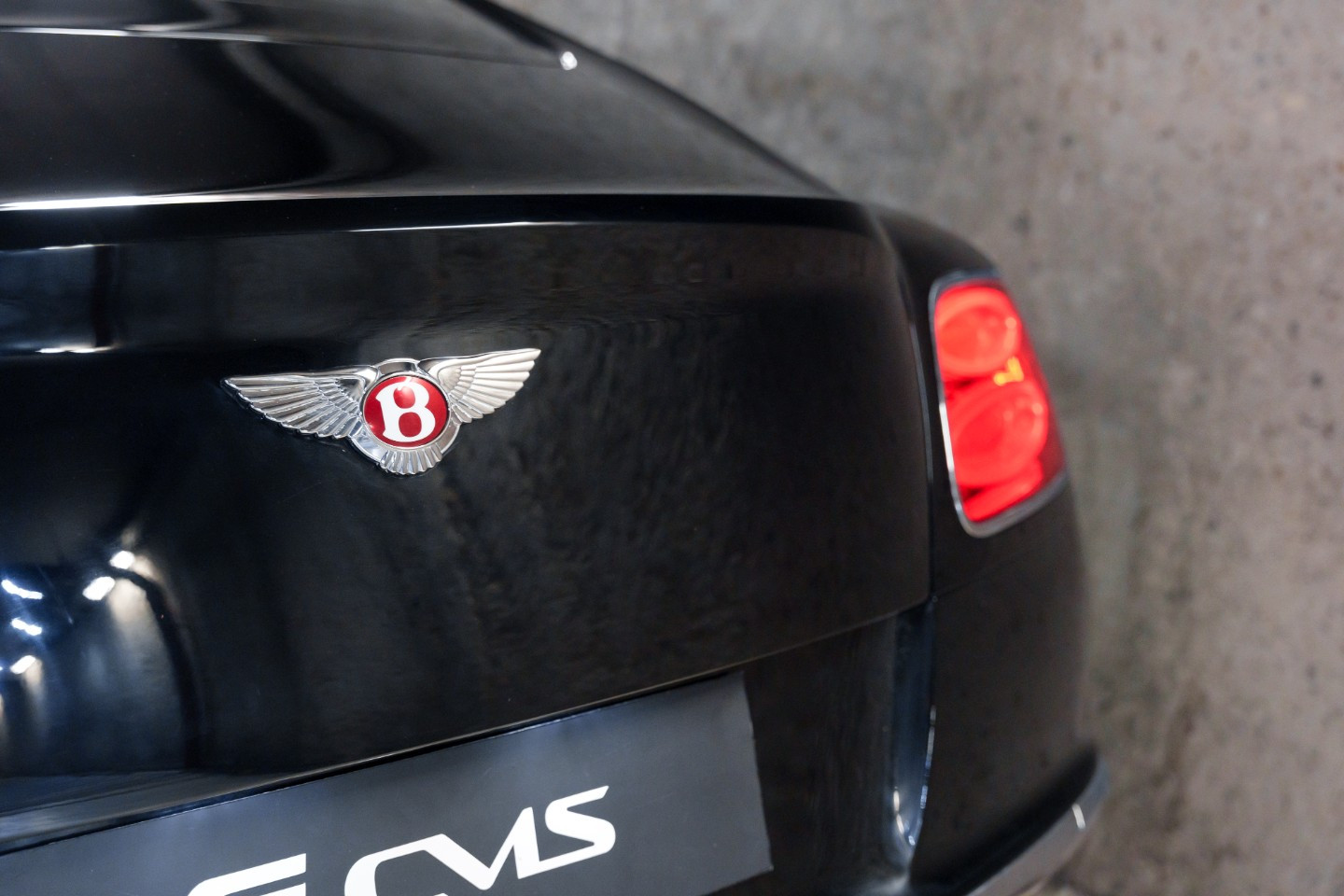 
                                                Voiture
                                                 Bentley Continental GT (II.II) V8 4.0 507