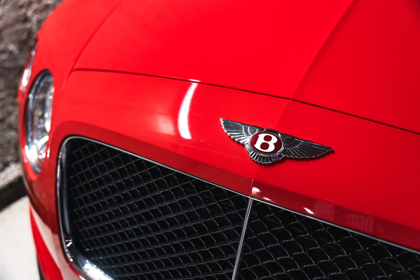 
                                                Voiture
                                                 Bentley Continental GT (II) V8 4.0 507