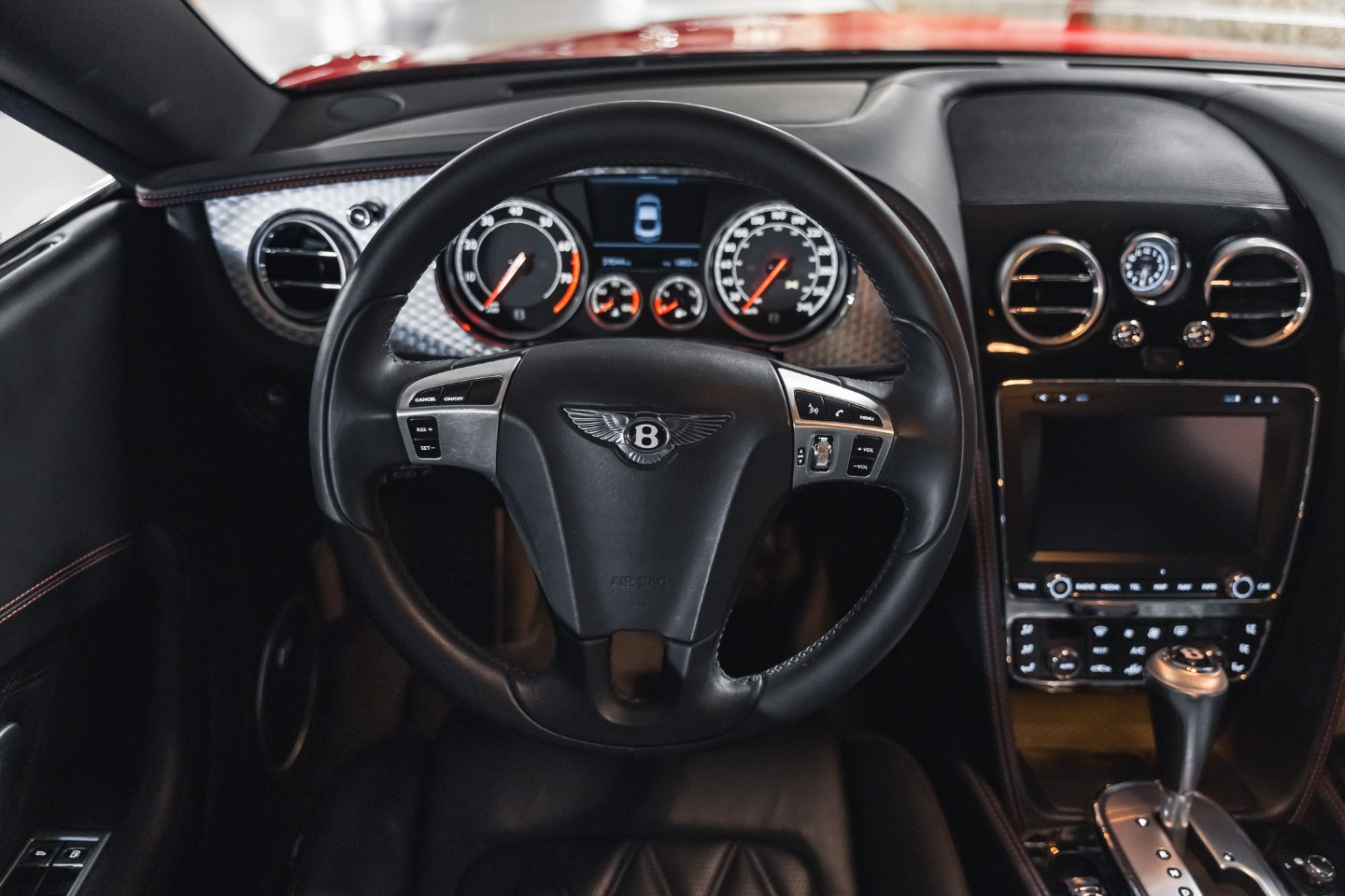 
                                                Voiture
                                                 Bentley Continental GT (II) V8 4.0 507