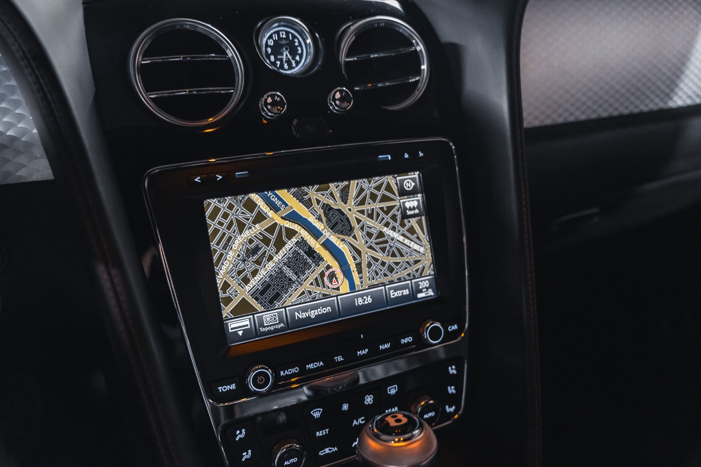 
                                                Voiture
                                                 Bentley Continental GT (II) V8 4.0 507