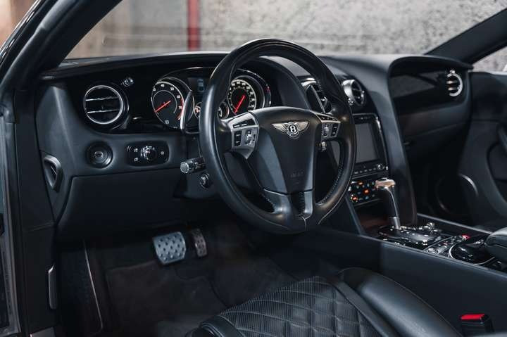 
                                                Voiture
                                                 Bentley Continental GT S Diamond Edition 1 Of 25