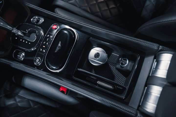 
                                                Voiture
                                                 Bentley Continental GT S Diamond Edition 1 Of 25