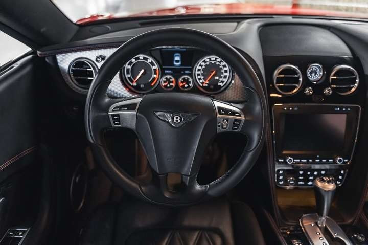 
                                                Voiture
                                                 Bentley Continental GT V8 4.0 507 ch