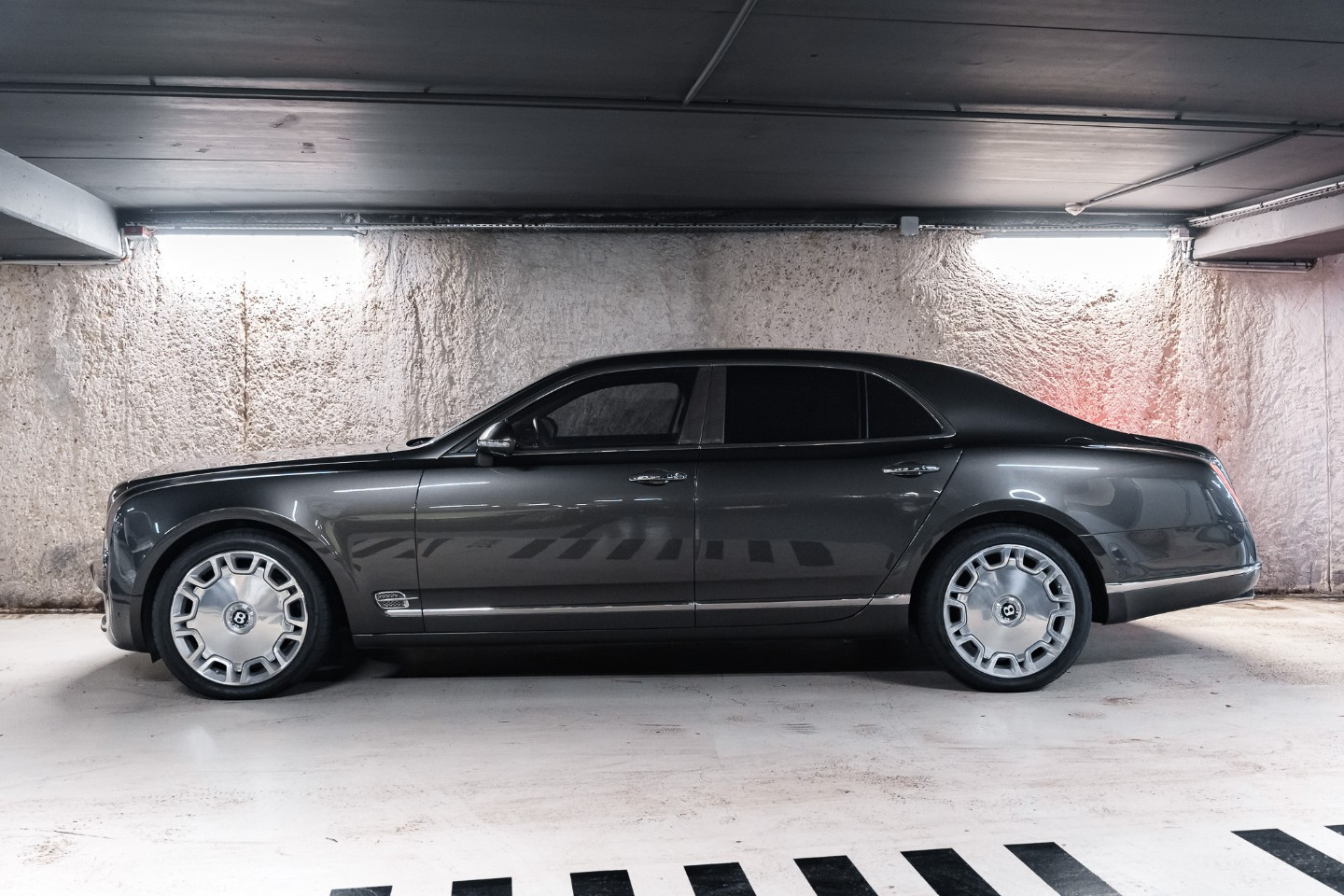 
                                                Voiture
                                                 Bentley Mulsanne (II) V8 6.75 513