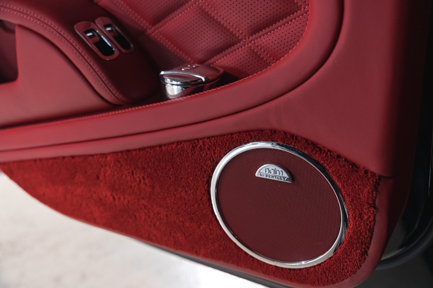 
                                                Voiture
                                                 Bentley Mulsanne Speed V8 6.75 537