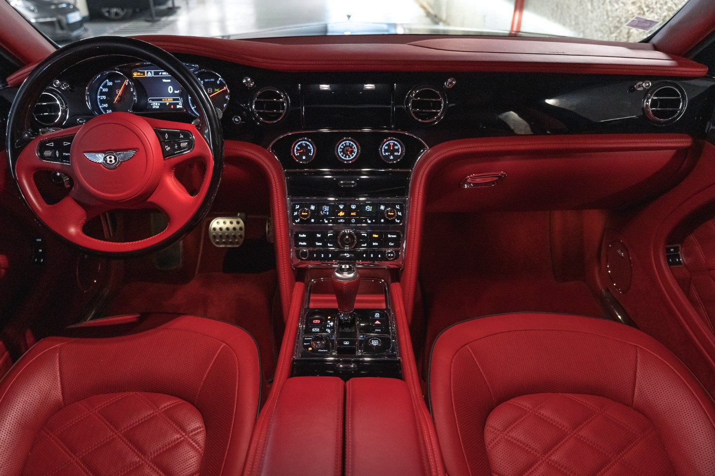 
                                                Voiture
                                                 Bentley Mulsanne Speed V8 6.75 537