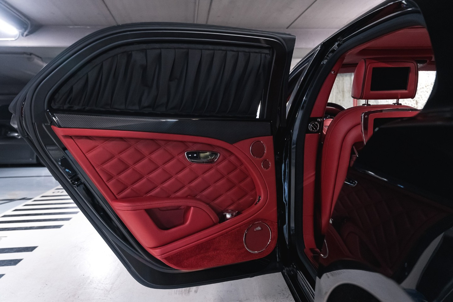 
                                                Voiture
                                                 Bentley Mulsanne Speed V8 6.75 537