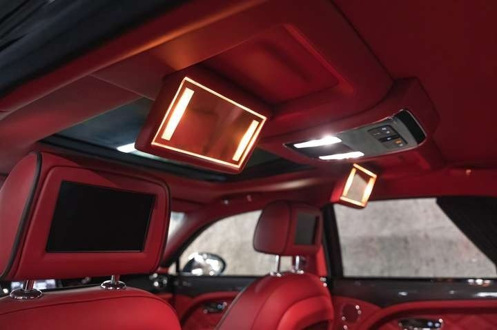 
                                                Voiture
                                                 Bentley Mulsanne Speed V8 6.75 537