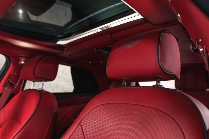 
                                                Voiture
                                                 Bentley Mulsanne Speed V8 6.75 537