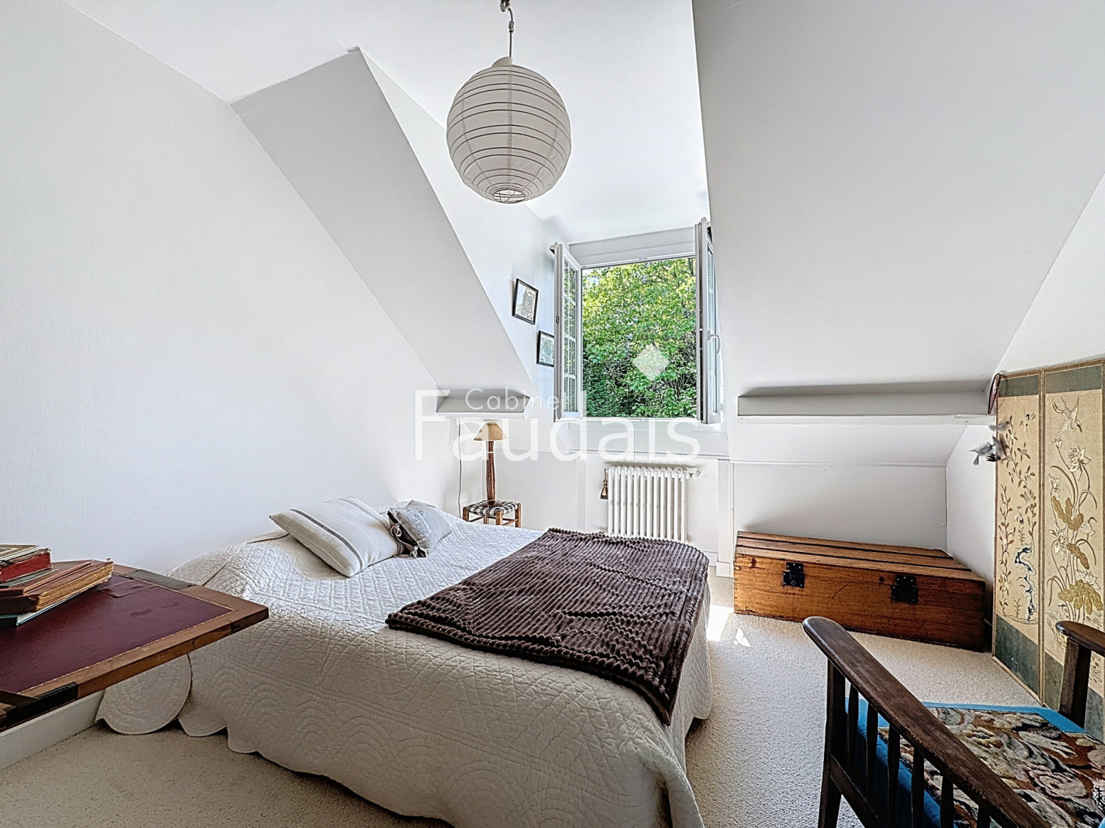 
                                                Vente
                                                 Bien rare à la vente- Maison d'architecte  de 164 m2 avec vi