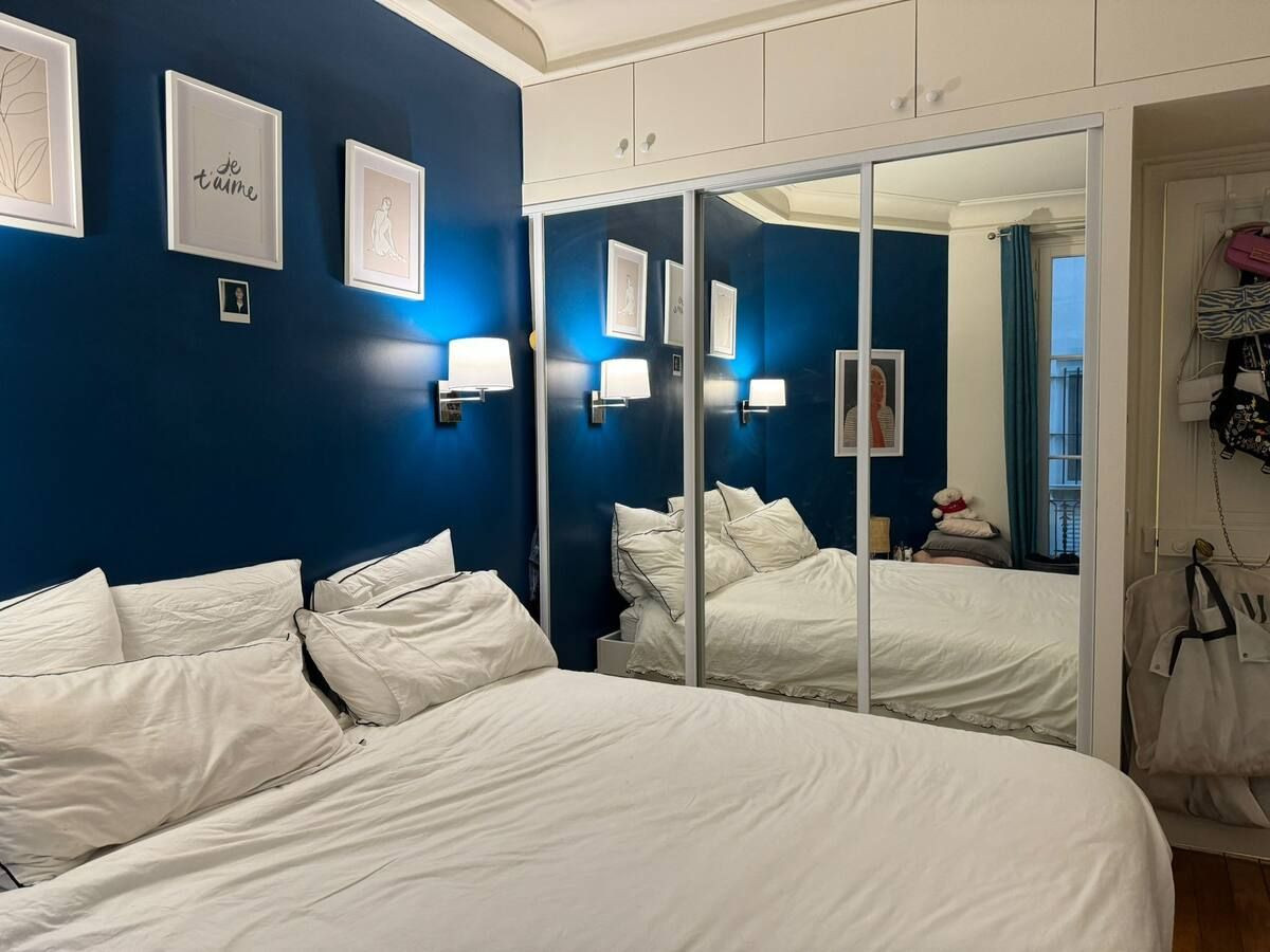 
                                                Location
                                                 Bienvenue chez Vous : Charmant Appartement a 5 minutes du champ de mars (loyer tout inclus)