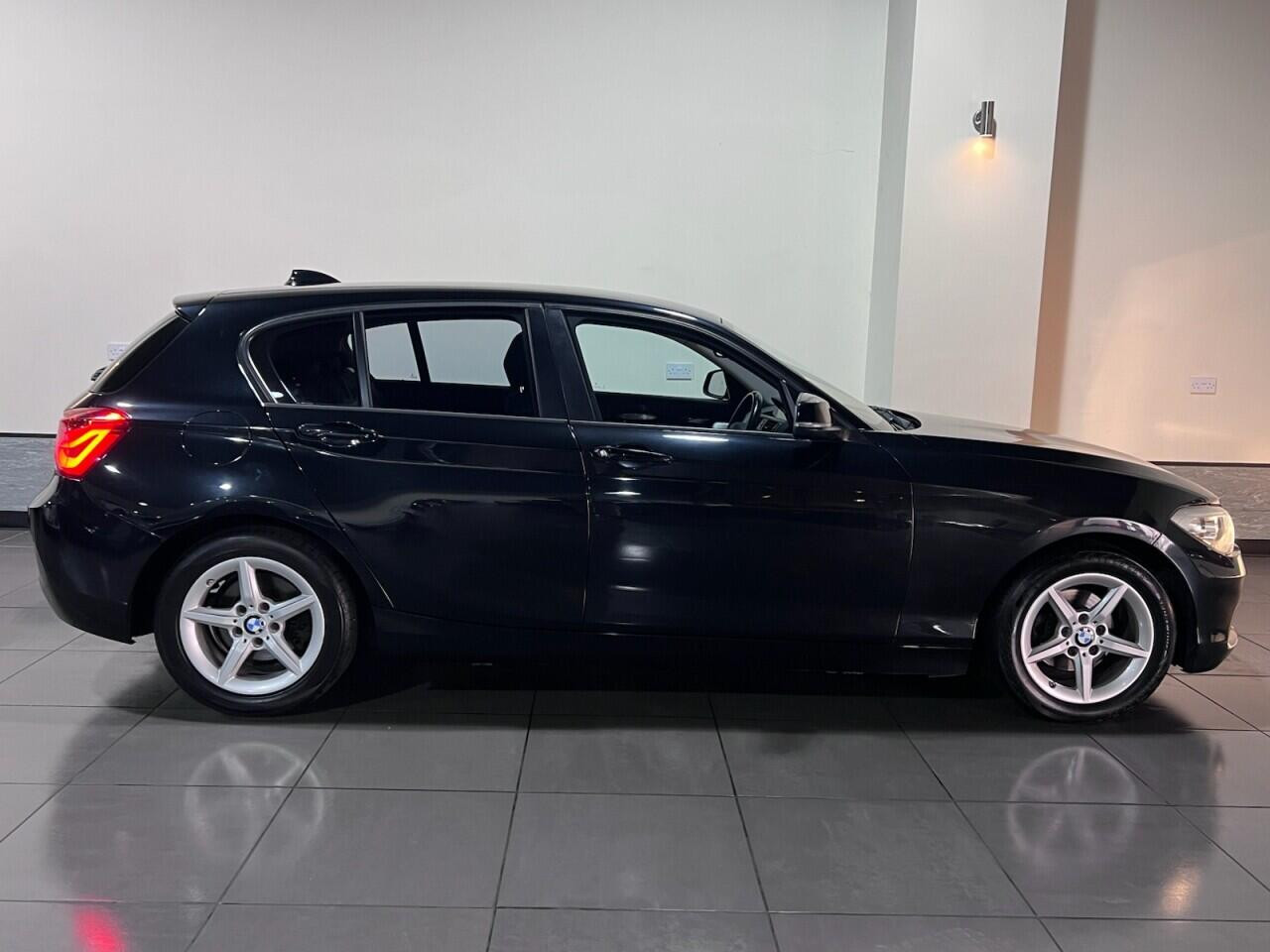 Voiture
                                                 BMW 1 SERIES 1.5 116d ED Plus Hatchback 5dr Diesel Manual Euro 6 (s/s) (116 ps)