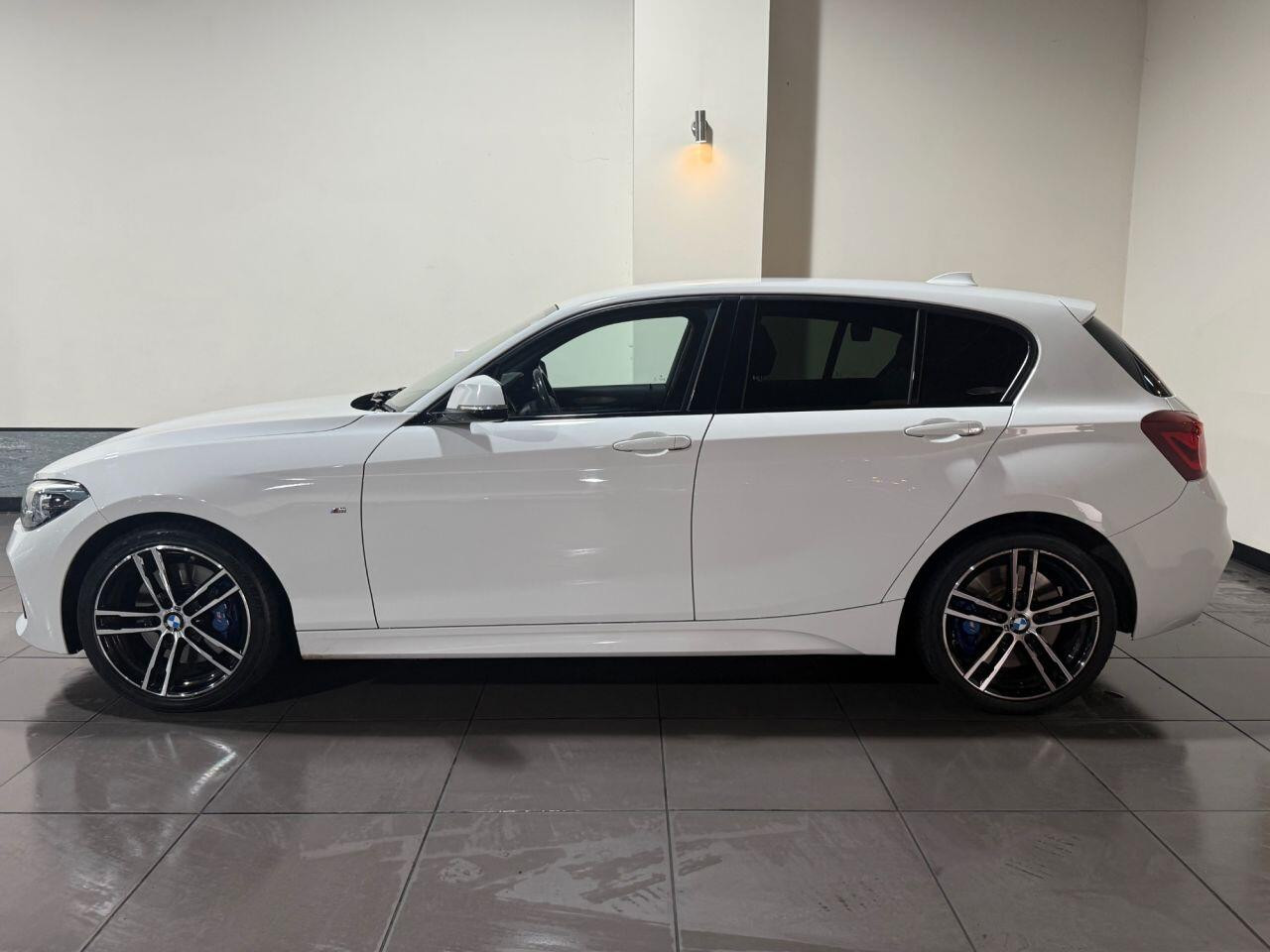 
                                                Voiture
                                                 BMW 1 SERIES 1.5 116d M Sport Shadow Edition Hatchback 5dr Diesel Manual Euro 6 (s/s) (116 ps)