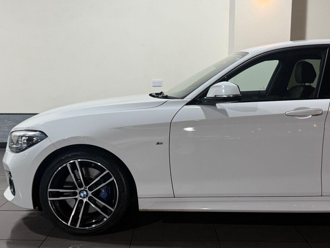 
                                                Voiture
                                                 BMW 1 SERIES 1.5 116d M Sport Shadow Edition Hatchback 5dr Diesel Manual Euro 6 (s/s) (116 ps)