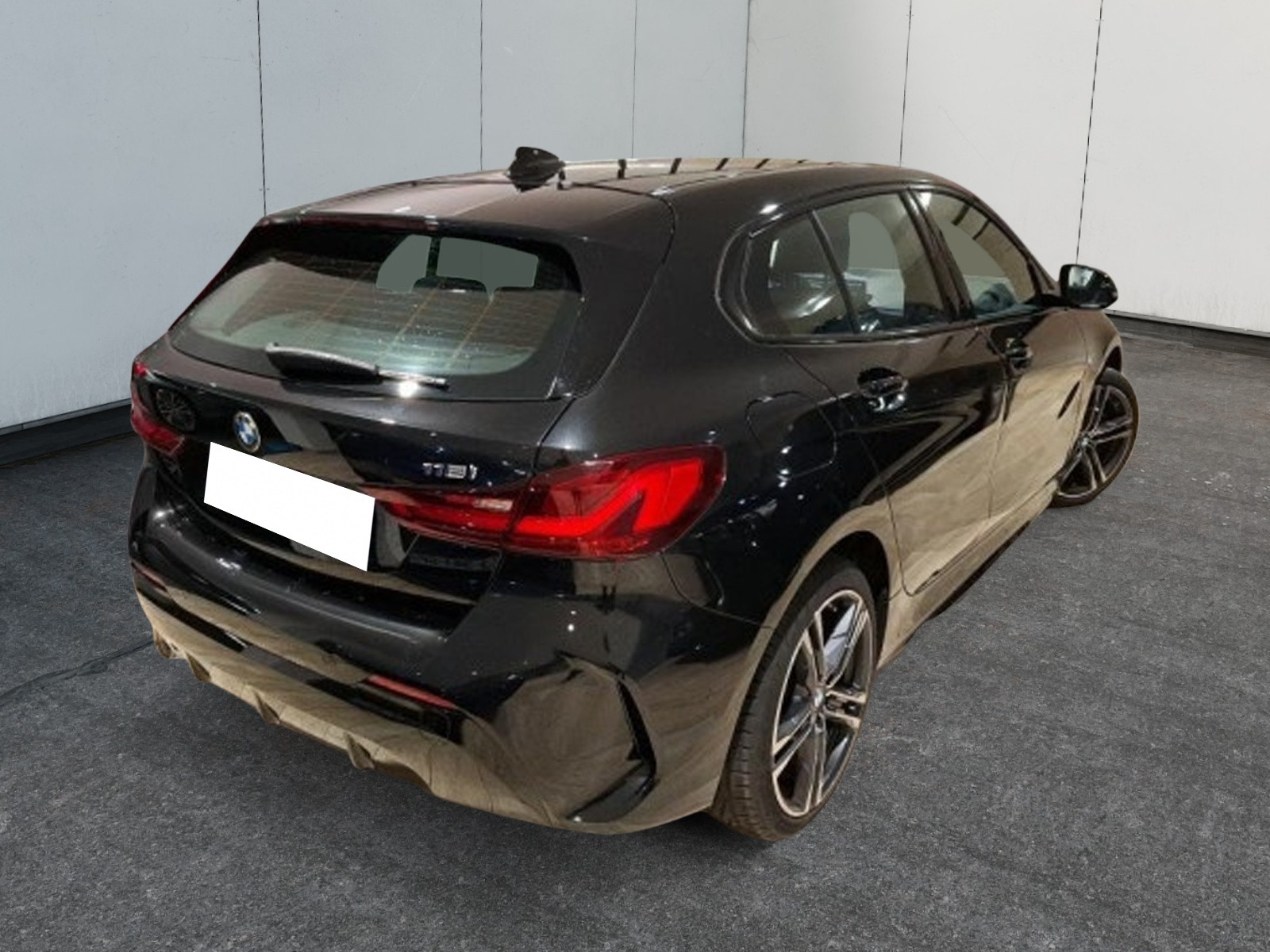 
                                                Voiture
                                                 BMW 1 series