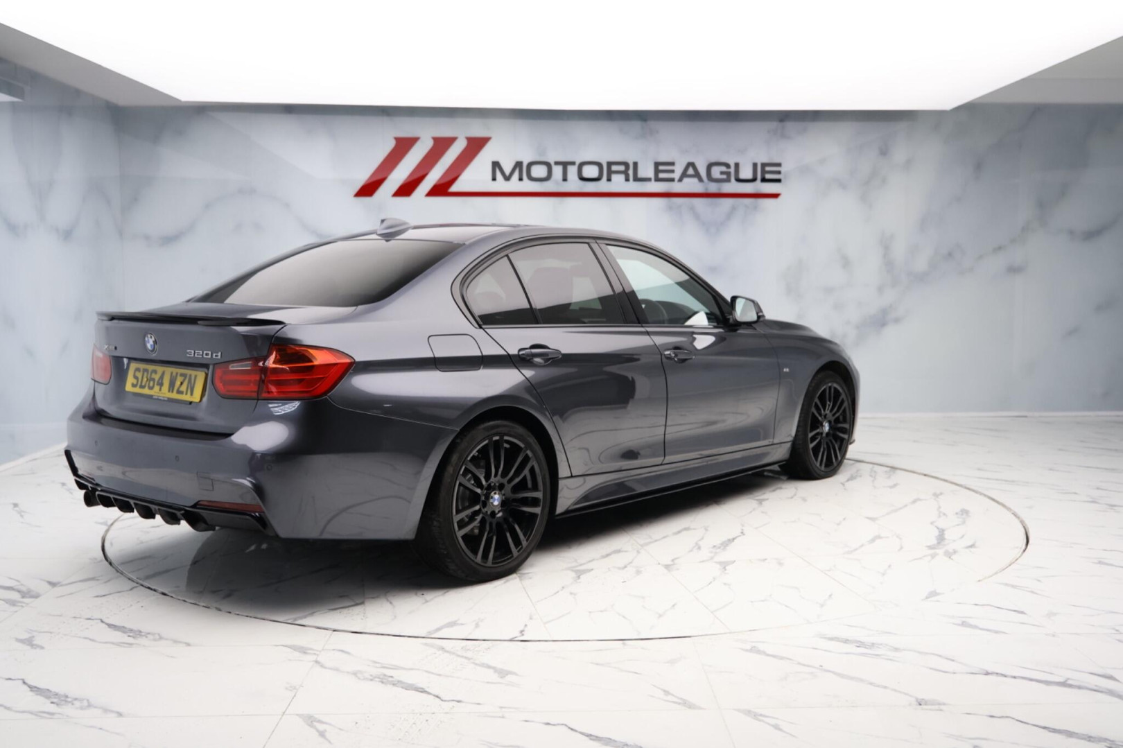 
                                                Voiture
                                                 BMW 3 Series 2.0 320d M Sport Auto xDrive Euro 5 (s/s) 4dr
