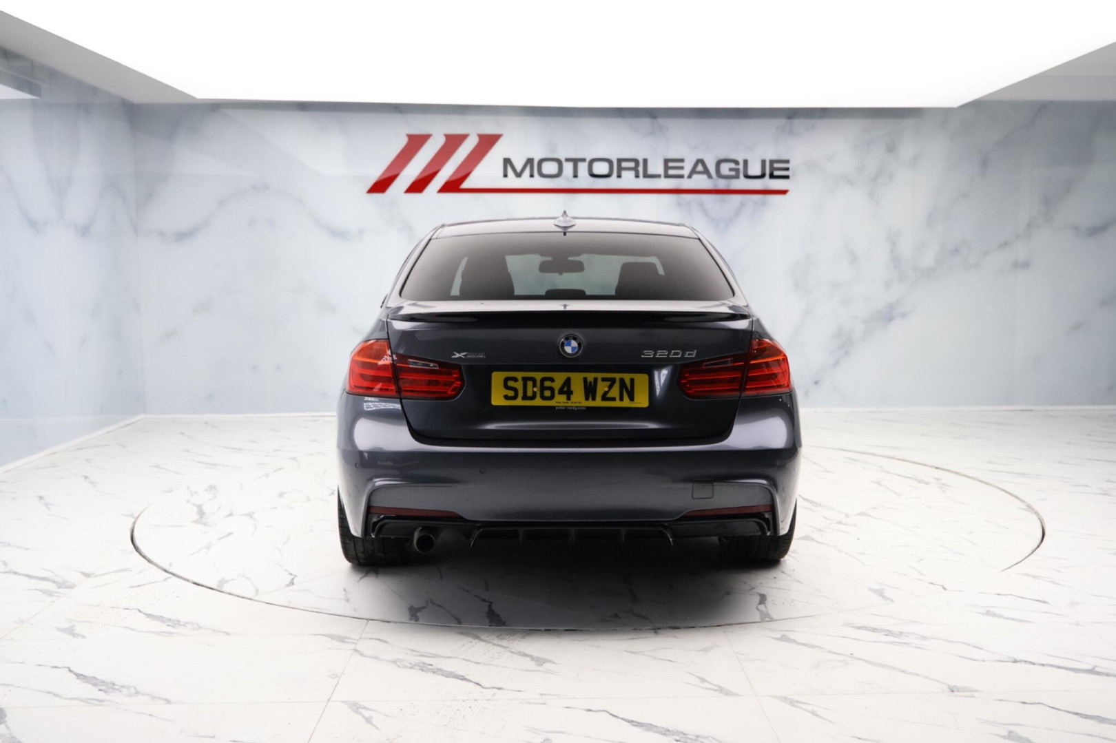 
                                                Voiture
                                                 BMW 3 Series 2.0 320d M Sport Auto xDrive Euro 5 (s/s) 4dr