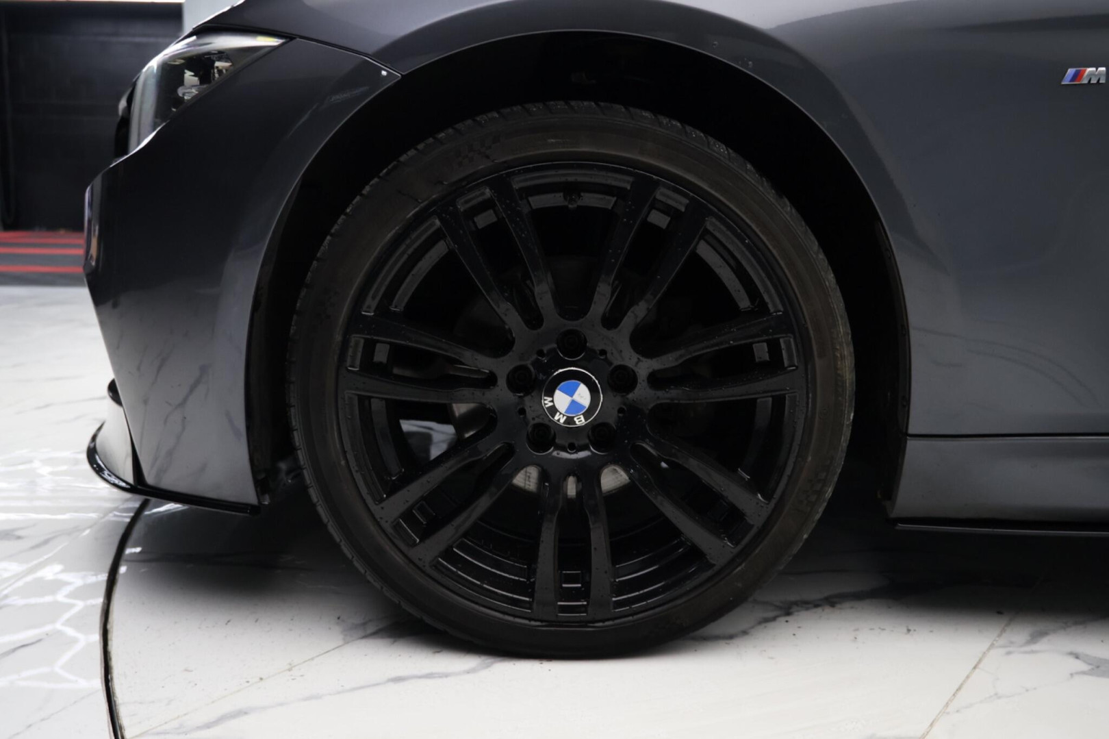 
                                                Voiture
                                                 BMW 3 Series 2.0 320d M Sport Auto xDrive Euro 5 (s/s) 4dr