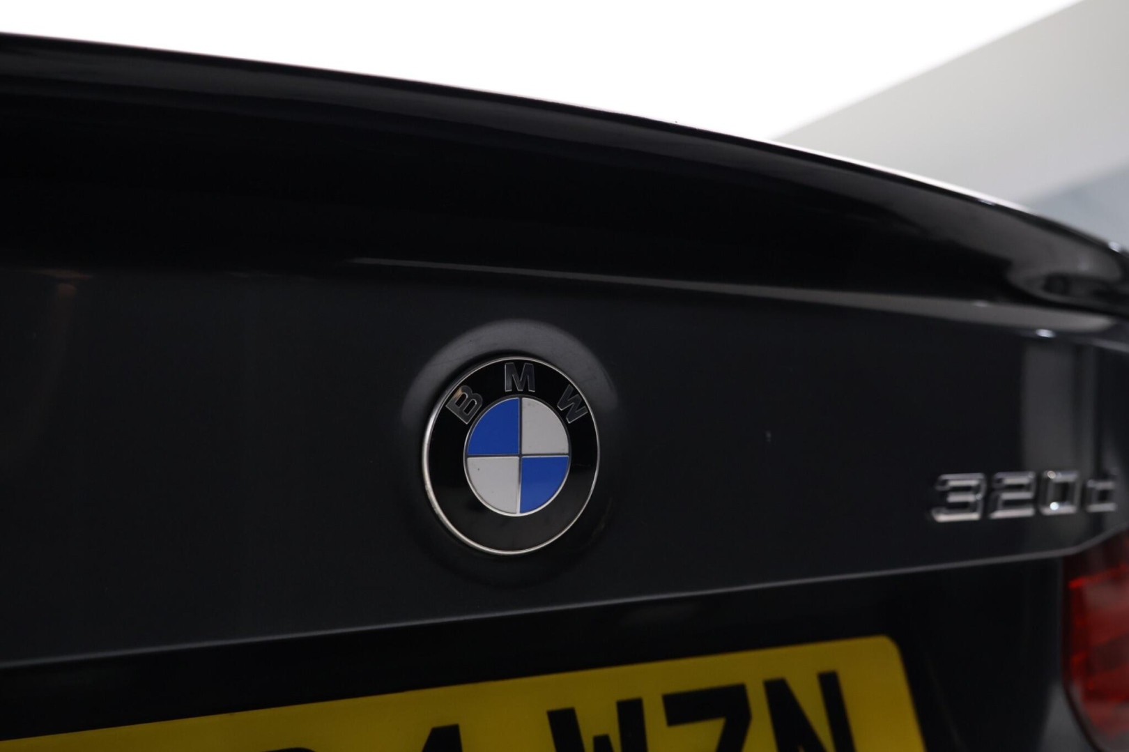 
                                                Voiture
                                                 BMW 3 Series 2.0 320d M Sport Auto xDrive Euro 5 (s/s) 4dr